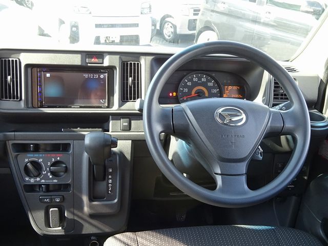Daihatsu HIJET CARGO 2020-04 189623-13