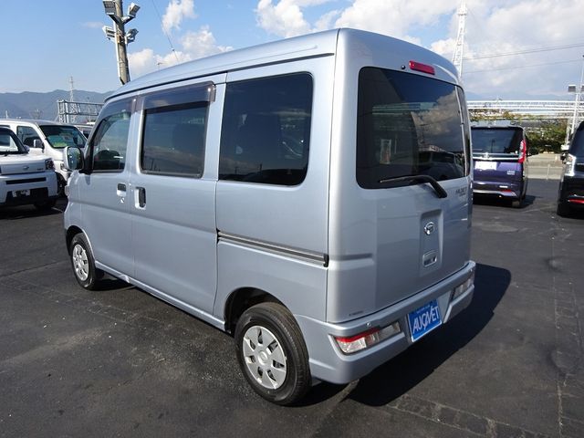 Daihatsu HIJET CARGO 2020-04 189623-3