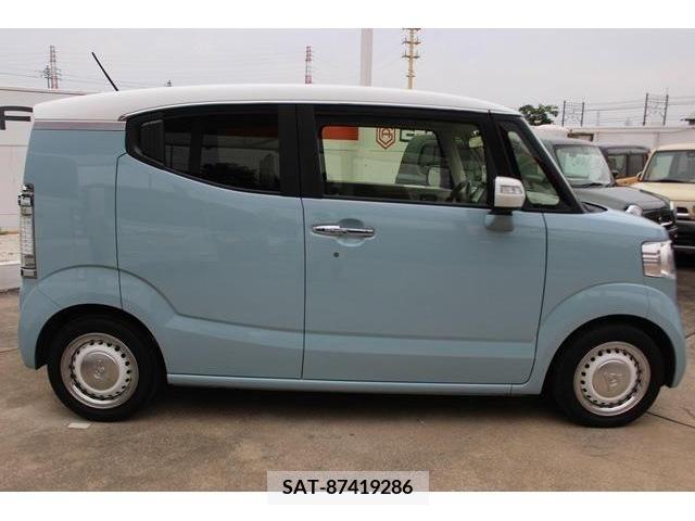 Honda N BOX 2018-05 306861-9