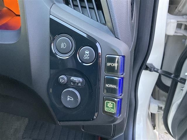 Honda CR-Z 2013-05 9039-10