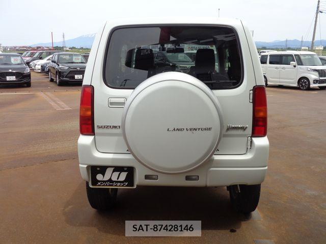 Suzuki JIMNY 2016-01 273539-6