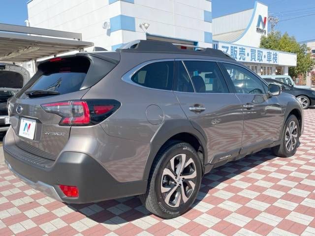 Subaru OUTBACK 2022-10 185351-17