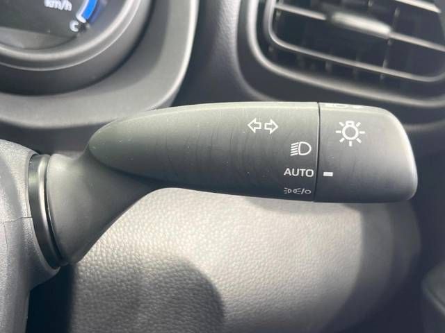 Toyota YARIS CROSS 2023-03 182001-8