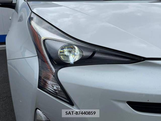 Toyota PRIUS 2016-02 330541-12