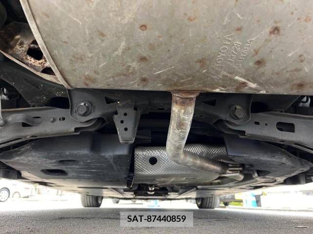 Toyota PRIUS 2016-02 330541-19