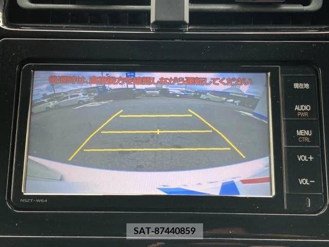 Toyota PRIUS 2016-02 330541-3