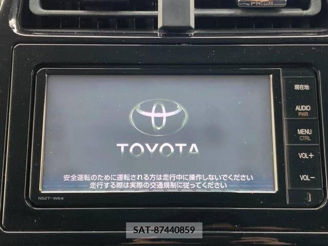 Toyota PRIUS 2016-02 330541-2