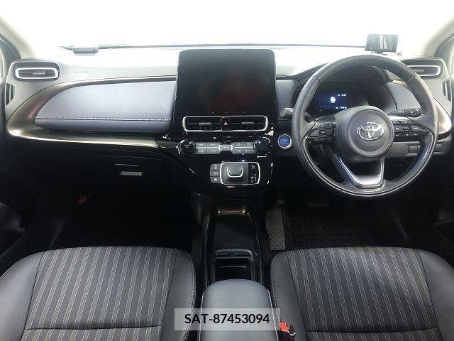 Toyota AQUA 2022-11 356137-1