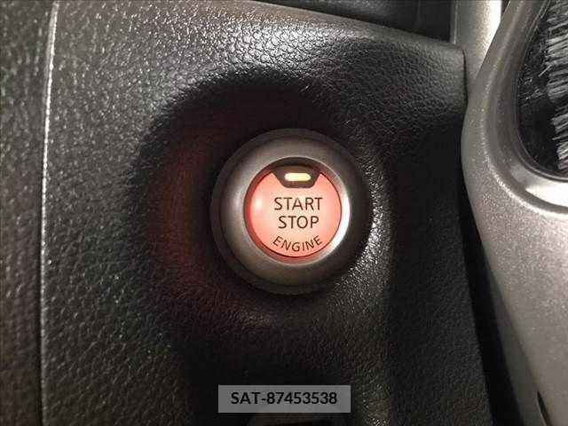 Nissan CUBE 2018-03 320707-3