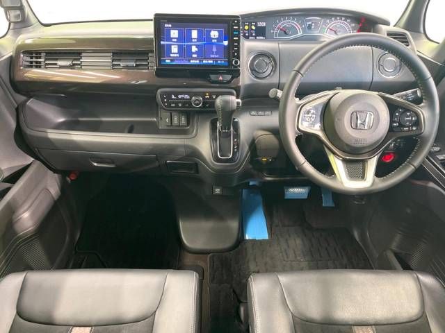 Honda N BOX 2020-02 188145-1