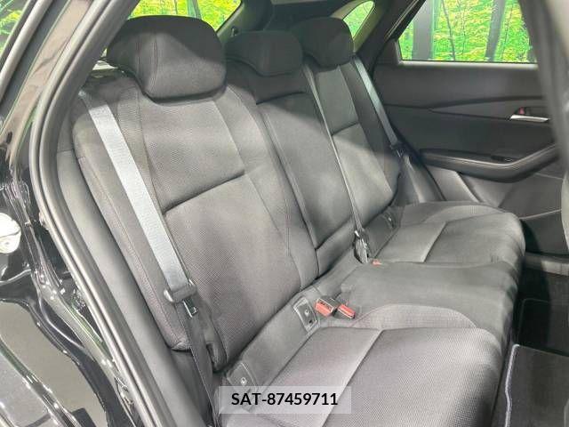 Mazda CX-30 2022-12 238440-9