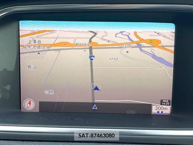 Volvo V40 2018-06 288675-4