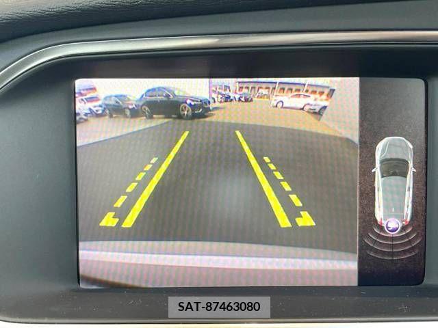 Volvo V40 2018-06 288675-5