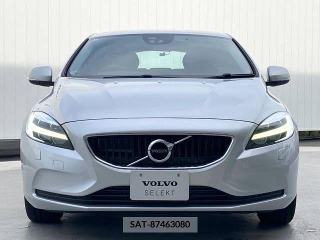 Volvo V40 2018-06 288675-16