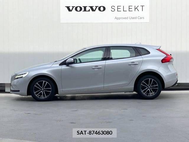 Volvo V40 2018-06 288675-17