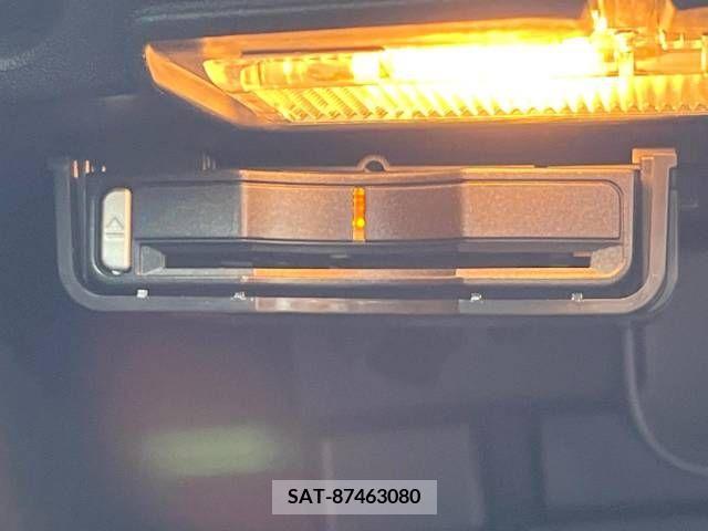 Volvo V40 2018-06 288675-9
