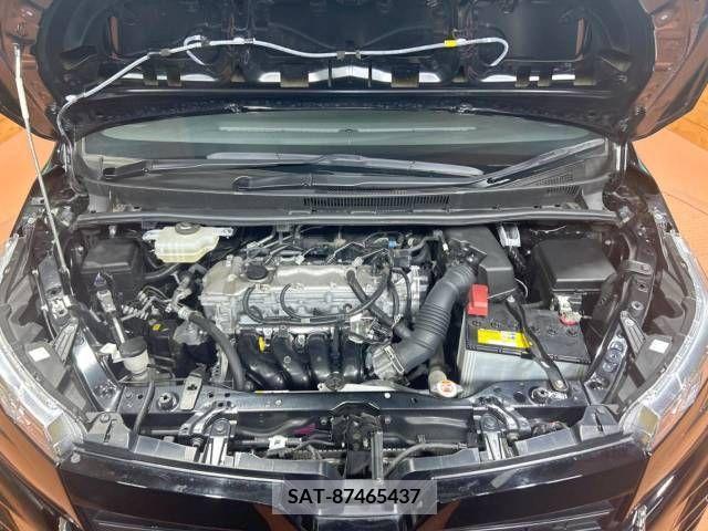Toyota VOXY 2021-06 377773-18