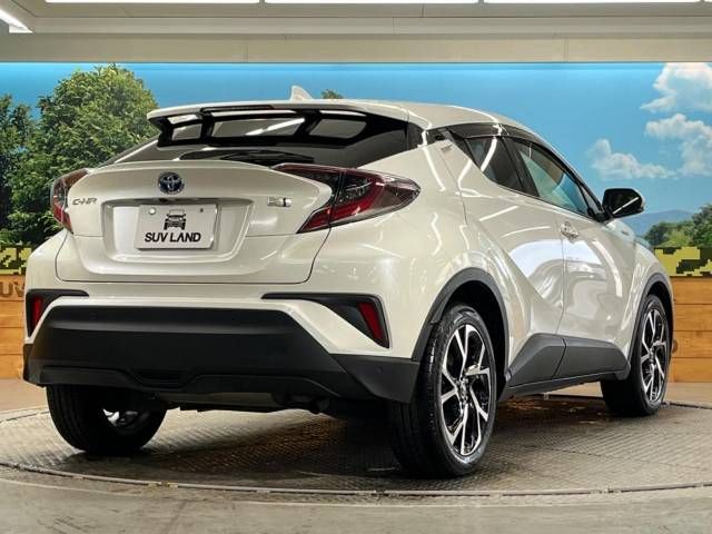 Toyota C-HR 2017-03 193759-17