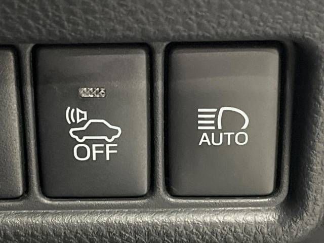 Toyota C-HR 2017-03 193759-7