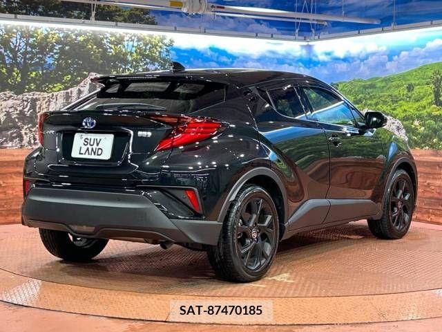 Toyota C-HR 2022-06 350082-17