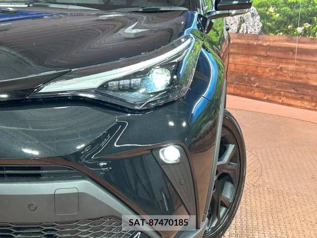 Toyota C-HR 2022-06 350082-12