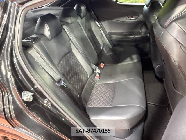 Toyota C-HR 2022-06 350082-9