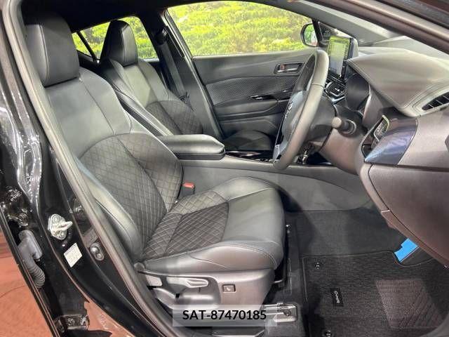 Toyota C-HR 2022-06 350082-8