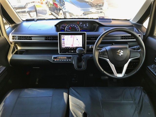 Suzuki WAGON R 2019-01 13726-1