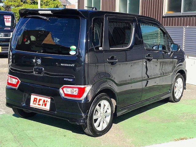 Suzuki WAGON R 2019-01 13726-2