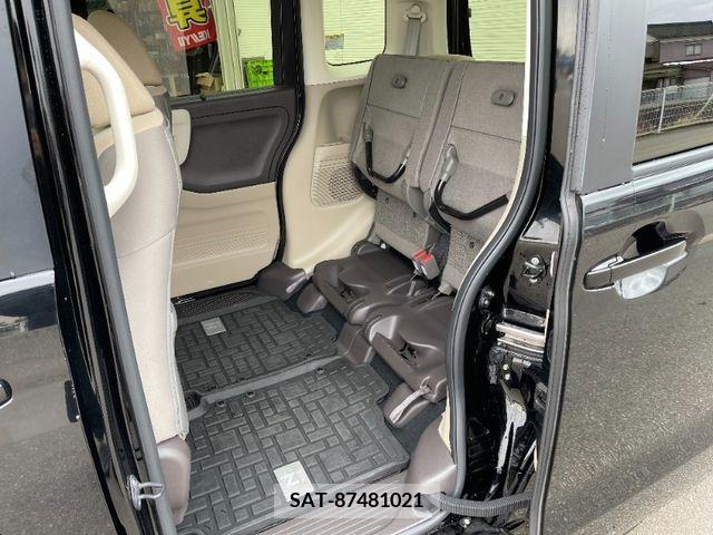 Honda N BOX 2018-12 325704-7