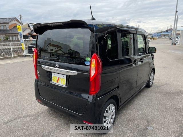 Honda N BOX 2018-12 325704-1