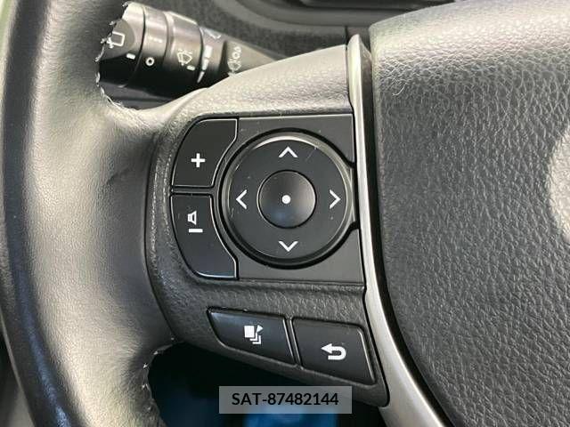 Toyota VOXY 2015-12 288950-7
