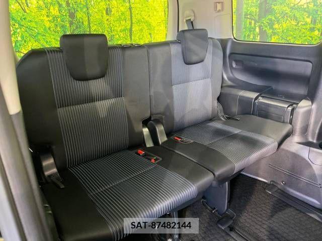 Toyota VOXY 2015-12 288950-10