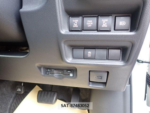 Toyota SIENTA 2024-05 337080-14