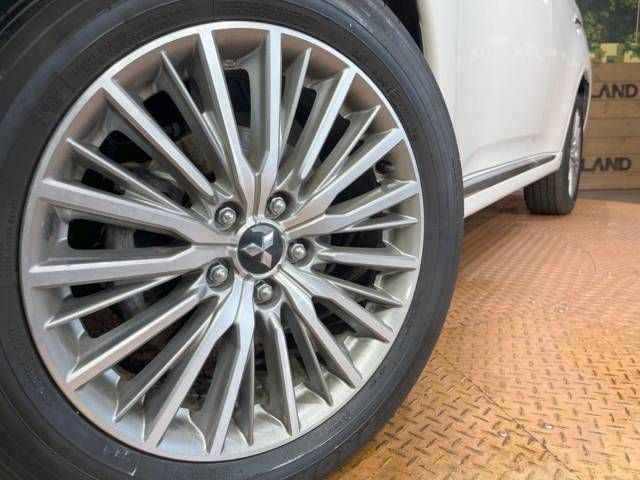 Mitsubishi OUTLANDER PHEV 2019-09 11505-14