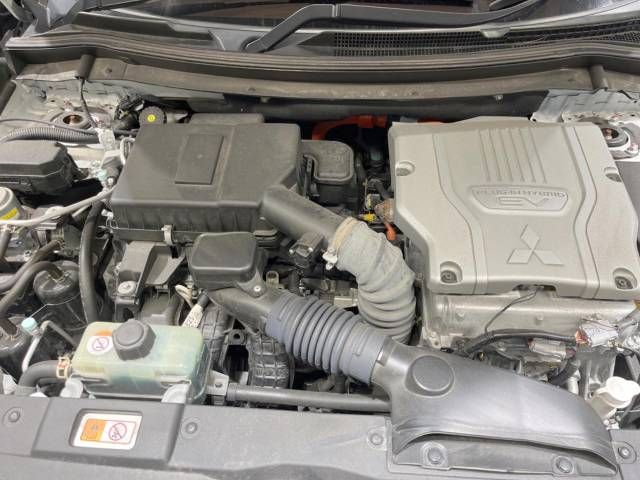 Mitsubishi OUTLANDER PHEV 2019-09 11505-19