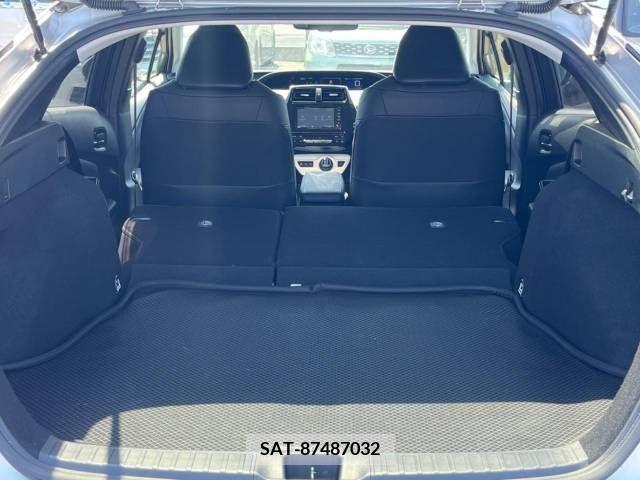 Toyota PRIUS 2017-06 382881-10