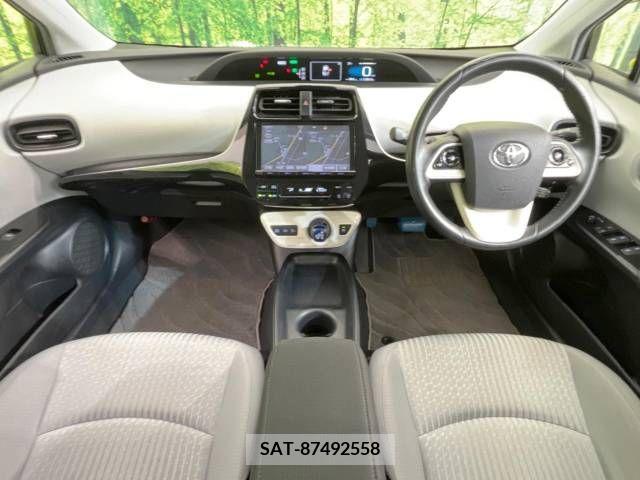 Toyota PRIUS 2015-12 328562-1
