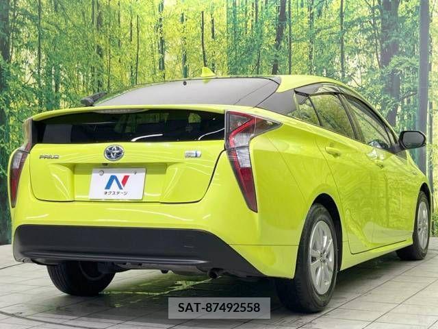 Toyota PRIUS 2015-12 328562-17