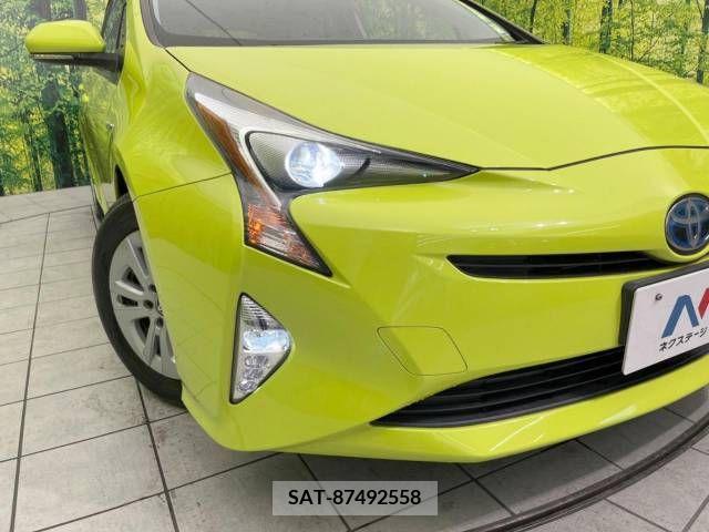 Toyota PRIUS 2015-12 328562-12