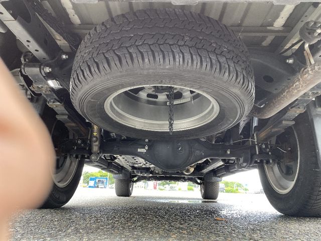 Toyota HILUX 2019-04 4856-28