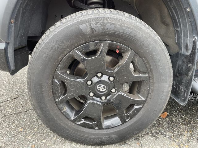 Toyota HILUX 2019-04 4856-26