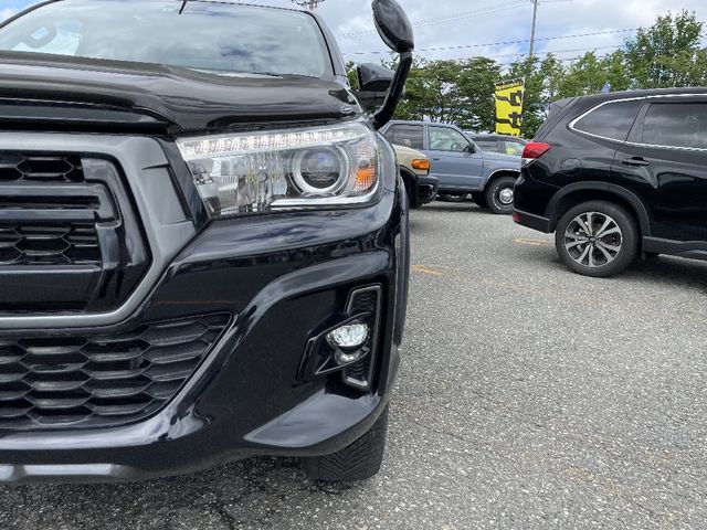 Toyota HILUX 2019-04 4856-24