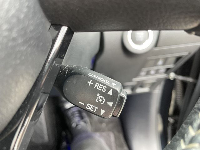 Toyota HILUX 2019-04 4856-19