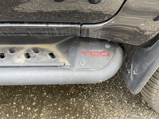 Toyota HILUX 2019-04 4856-10