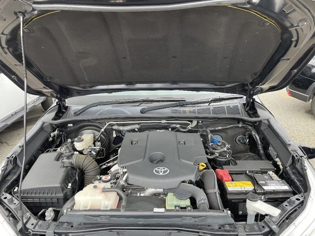 Toyota HILUX 2019-04 4856-23