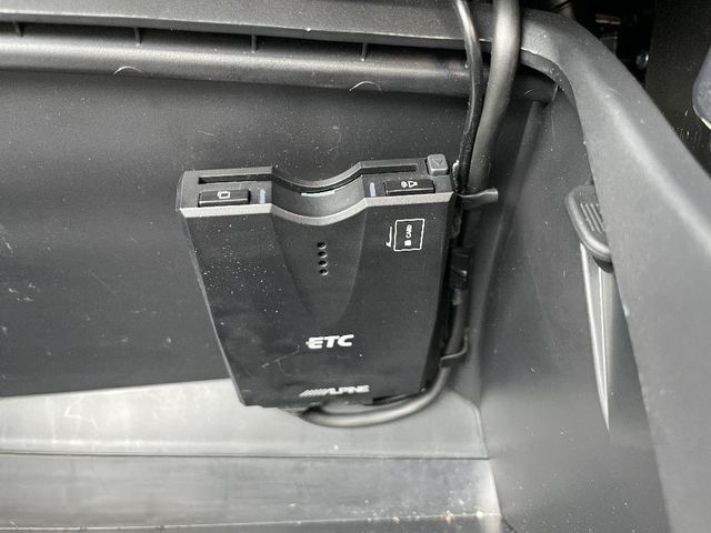 Toyota HILUX 2019-04 4856-20