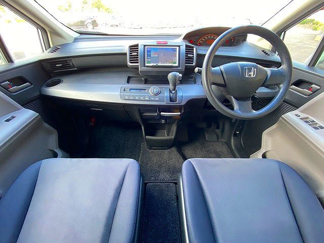 Honda FREED 2010-05 19214-1