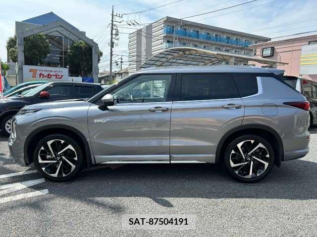 Mitsubishi OUTLANDER PHEV 2023-05 345109-7