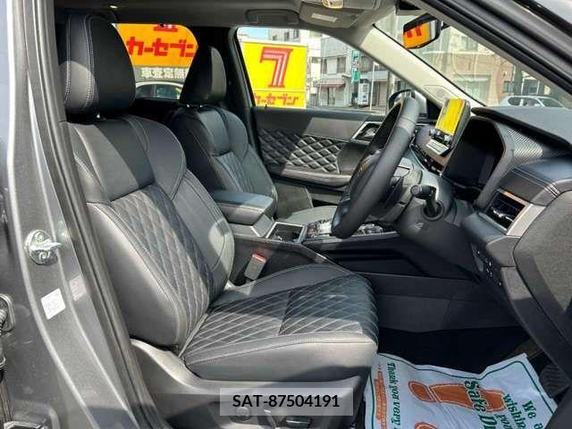 Mitsubishi OUTLANDER PHEV 2023-05 345109-19